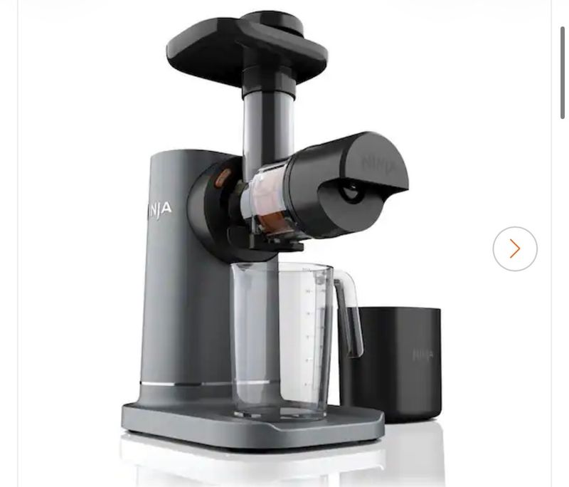 NINJANeverClog 24oz Cold Press Juicer, Powerful Slow Juicer, Easy to Clean XL Pulp Container with Total Pulp Control in Black - Image 1