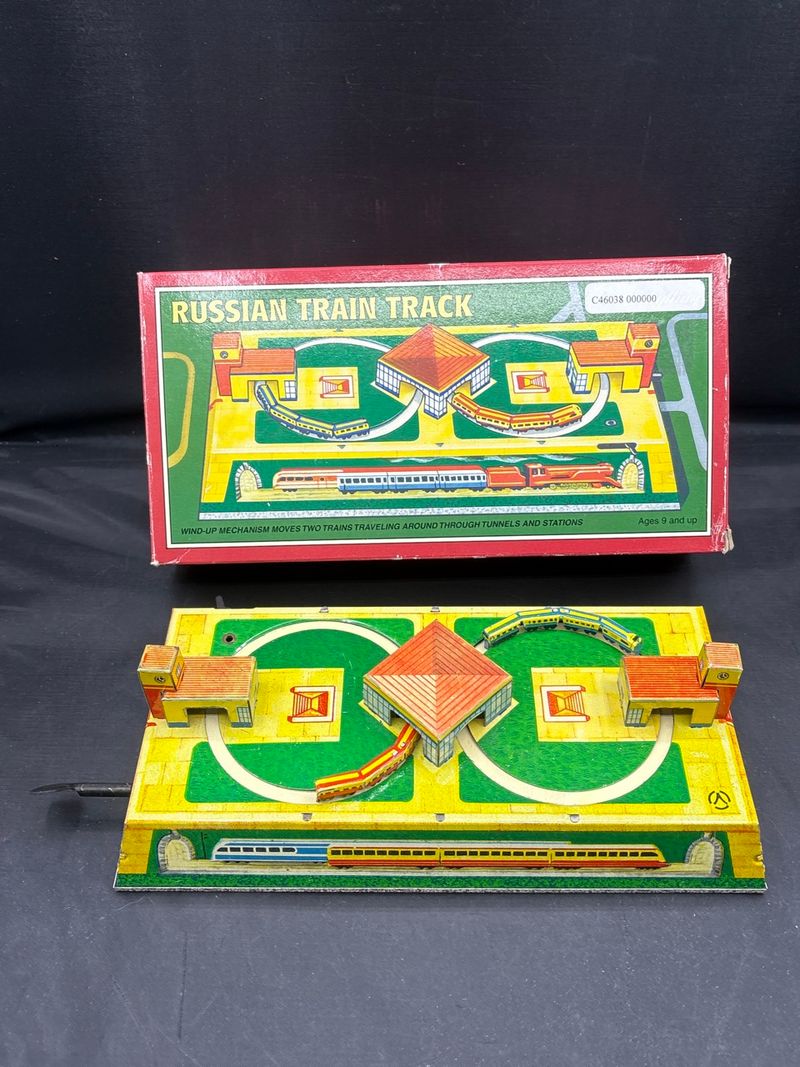 Russian Train Track Mechanical Wind Up Tinplate Toy Station Set