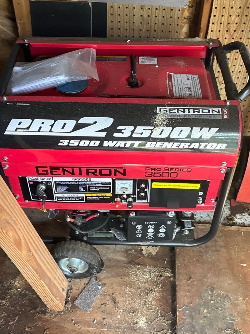 Gentron Power Equipment Pro 2 3500W Portable Gas Generator GG3500 - Image 1