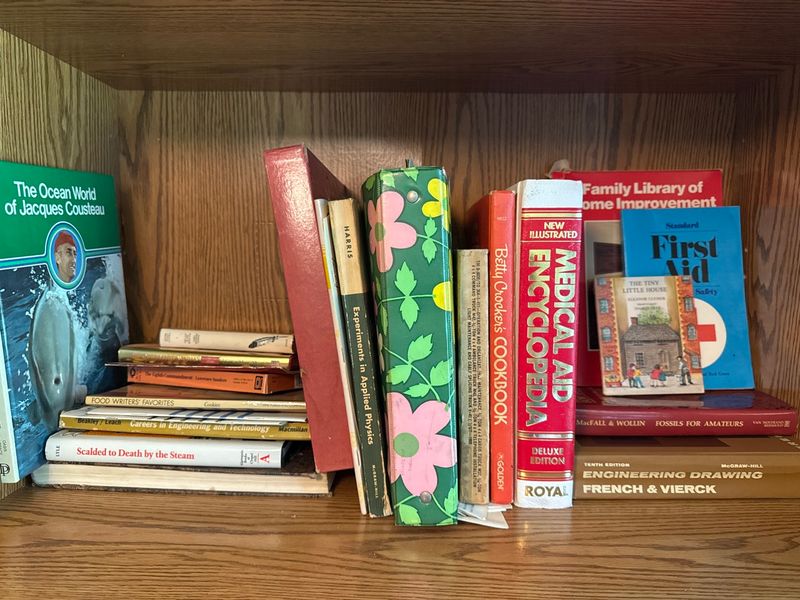 Assorted Book Lot Science Technical Cookbooks Medical Reference Novels
