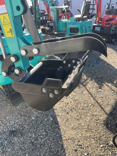 2026 Compact Tracked Excavator, Manual Thumb - Image 12