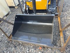 2026 MX-CRT23 Compact Track Loader-23 hp 739cc Gasoline - Image 5