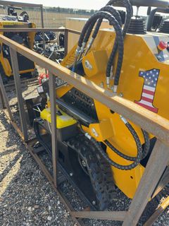 2026 MX-CRT23 Compact Track Loader-23 hp 739cc Gasoline - Image 9