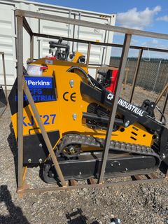 2026 KJT27 Skid Steer Loader, 27 hp Diesel, 3 Cyl - Image 7