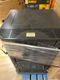 ComfortBilt 2,800 sq. ft. Pellet Stove with a 120 lbs. Hopper in Black HP42-ALPINE - Image 7