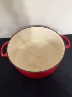 Chantal Red Enamel Cast Iron Dutch Oven - Image 2