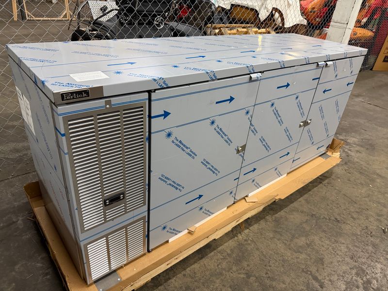 Never Used  Perlick DDS84R Stainless Steel Refrigerated Back Bar Cooler - Image 1