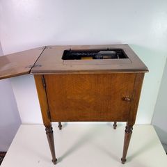 Singer AE510061 Sewing Machine with Cabinet - Image 12