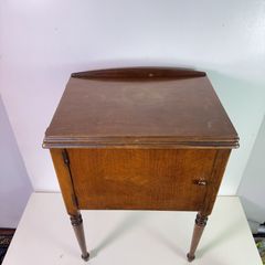 Singer AE510061 Sewing Machine with Cabinet - Image 13