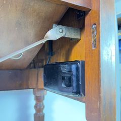 Singer AE510061 Sewing Machine with Cabinet - Image 8