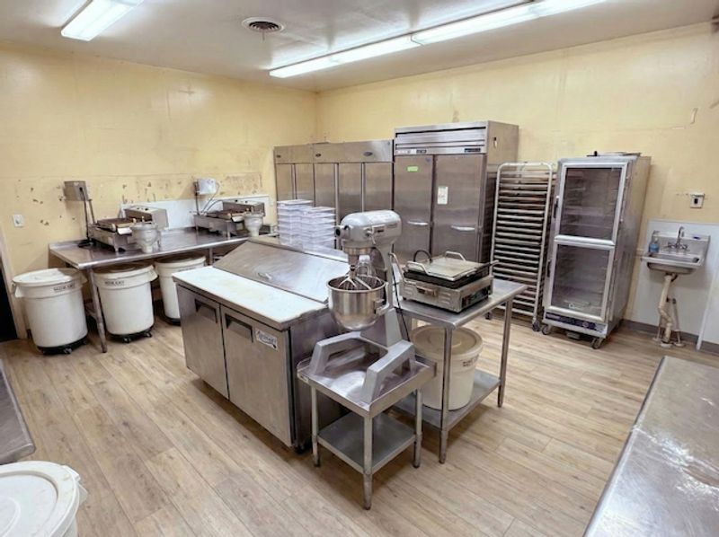 Bakery Equipment-Donut Machines-Refrigeration-&-Smallwears Auction. Leonardtown MD banner