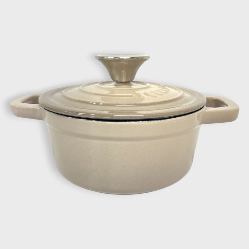Le Creuset Enameled Cast Iron Round Dutch Oven with Lid Cream