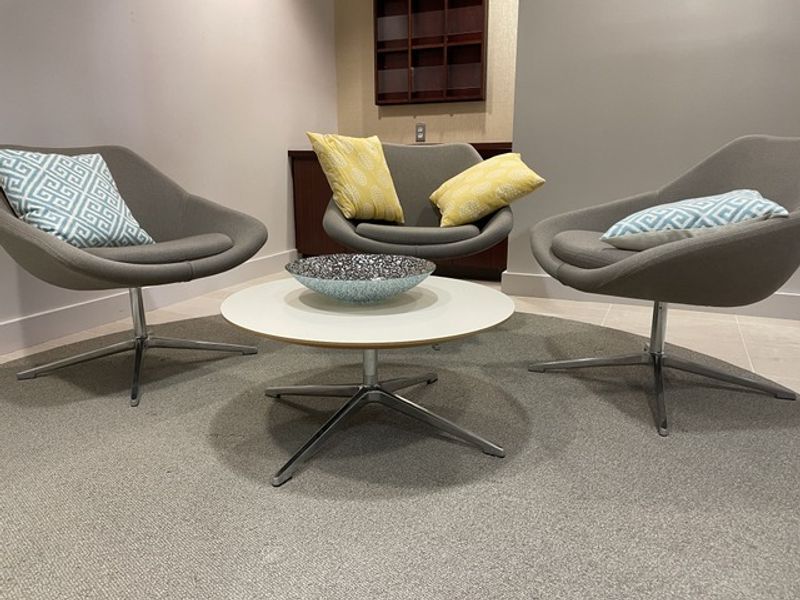 M30642 Contemporary Office Online Auction. Furniture, Seating, Appliances & Technology OLS/8160 banner