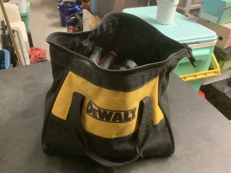 TOOL LOT - Image 1