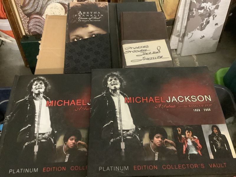 MICHAEL JACKSON AND ARETHA FRANKLIN LOT - Image 1