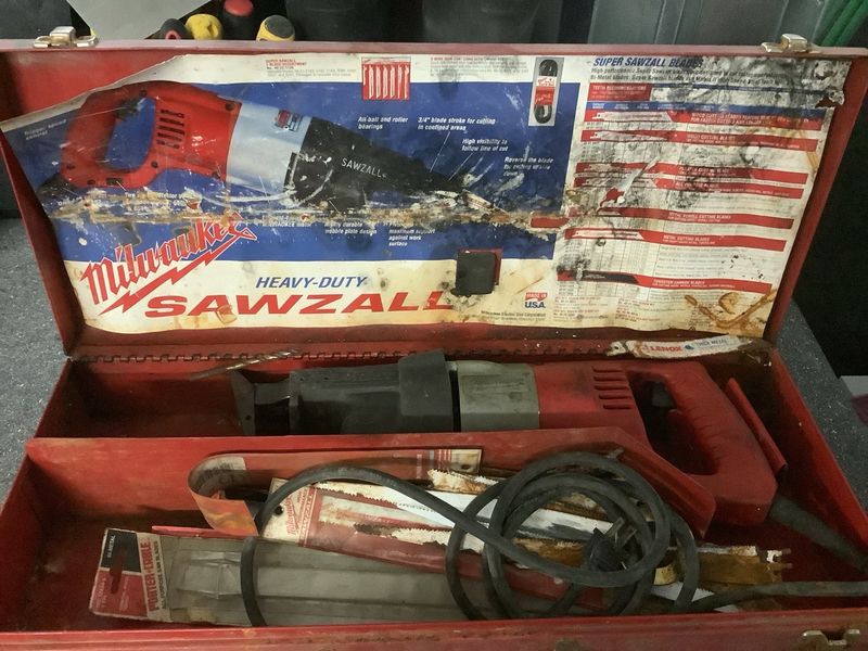 MILWAUKEE SAWZALL - Image 1
