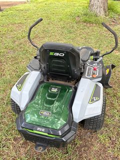 Z6 Electric Zero Turn Mower - Image 4