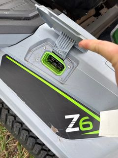 Z6 Electric Zero Turn Mower - Image 8