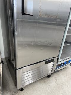 Atosa Single Door Commercial Refrigerator - Image 2