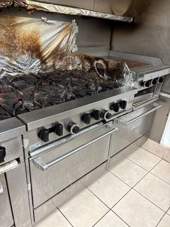 Commercial Gas Range With Griddle And Ovens - Image 2