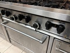 Commercial Gas Range With Griddle And Ovens - Image 9