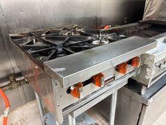 Commercial 4-Burner Gas Range With Controls - Image 3