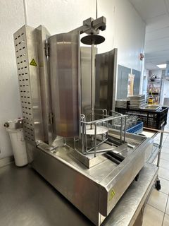 Stainless Steel Vertical Broiler 65 lb Capacity - Image 3