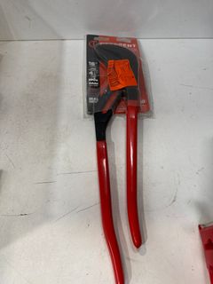 Tongue and Groove Pliers - Image 2