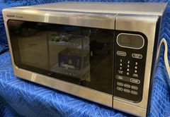 Sharp Carousel Microwave Oven - Image 1