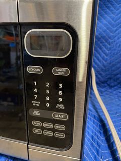 Sharp Carousel Microwave Oven - Image 2