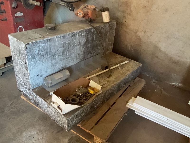 88 Gallon Fuel Transfer Tank with Pump - Image 1