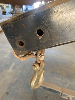 5-Ton Hydraulic Engine Hoist with Hook - Image 6