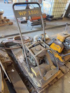 WP 1550 Plate Compactor Gas Engine - Image 1
