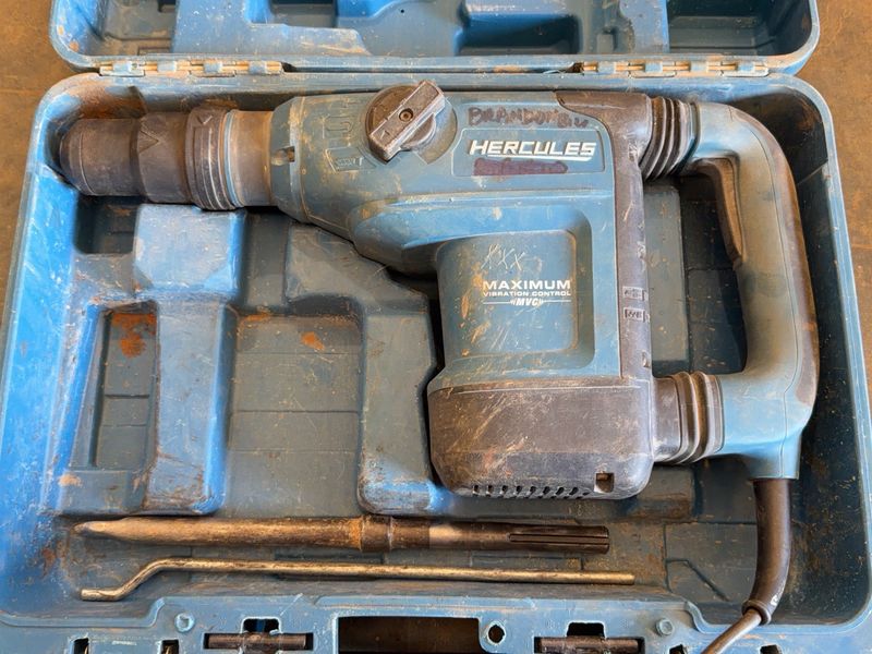 Hercules Rotary Hammer SDS-Max with Case - Image 1