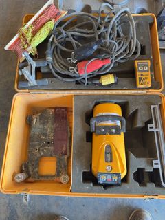 Spectra-Physics Dialgrade Laser Level Kit - Image 1