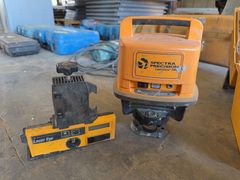 Laser Level with Laser Eye Receiver and Case - Image 1