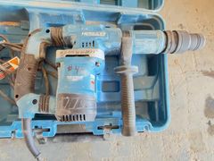 Hercules 12.0 Amp SDS-Max Rotary Hammer Drill - Image 3
