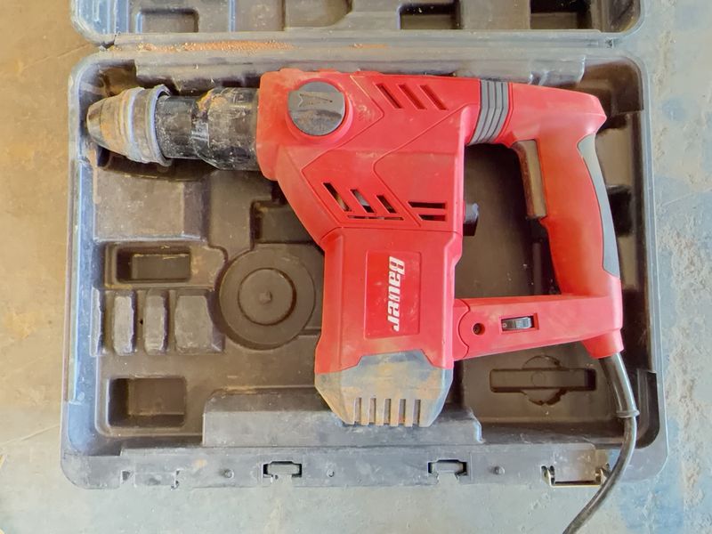 Rotary Hammer Drill 1-1/8" SDS, With Hard Case - Image 1
