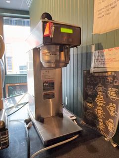 BUNN Axiom DV-APS Commercial Coffee Brewer - Image 2