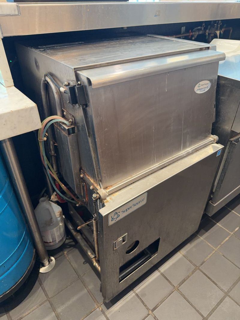 Wareforce DG Commercial Dishwasher, SuperSource - Image 1