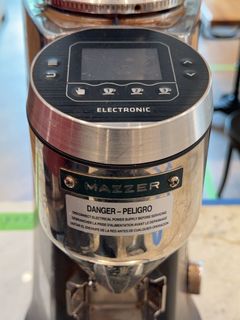 Mazzer Robur S Electronic Coffee Grinder, 120V - Image 4