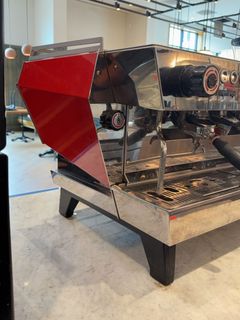 La Marzocco KB90 3-Group Espresso Machine - Image 9