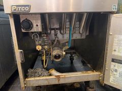 Pitco SG18S Commercial Gas Deep Fryer - Image 5