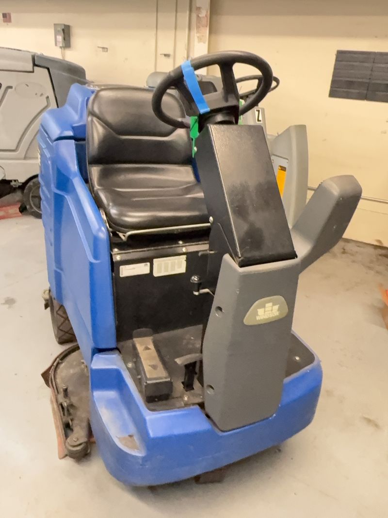 Windsor Saber Glide 32" Ride-On Floor Scrubber - Image 1
