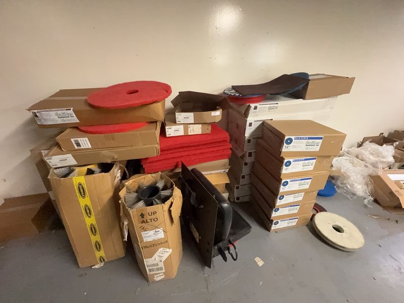 Floor Pads and Brushes Bulk Lot - Image 1