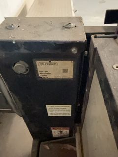 Hydraulic Liftgate Assembly - Image 3