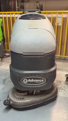 Nilfisk Advance Convertamatic 24D-C Floor Scrubber - Image 3