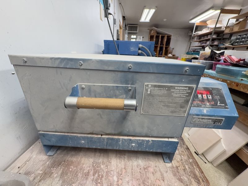 Glass Fusing Kiln - Image 1
