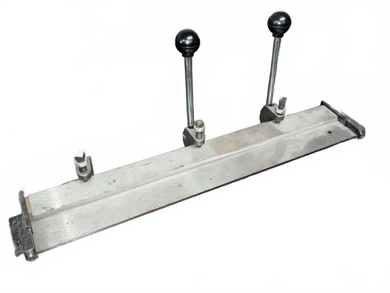 Manual Sheet Metal Bending Brake - Image 1