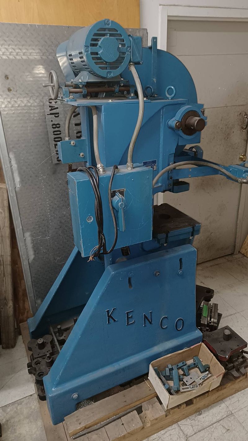 20-Ton Punch and Die - Image 1